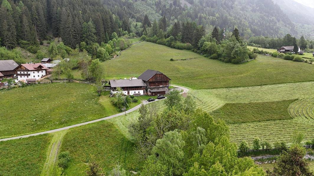Hof_Antholz_Wald_Alpenwiese_ruhig_Natur_Dolomiten_Südtirol