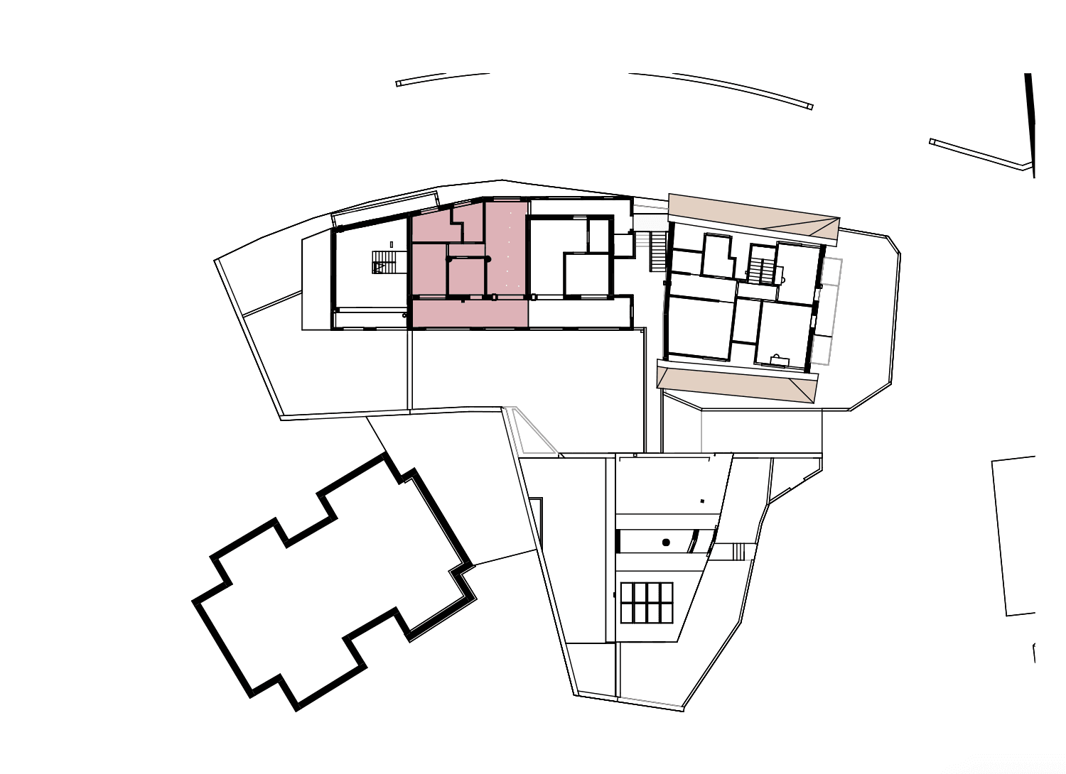 Übersichtlicher Grundriss eines Gebäudekomplexes mit verschiedenen Wohneinheiten.