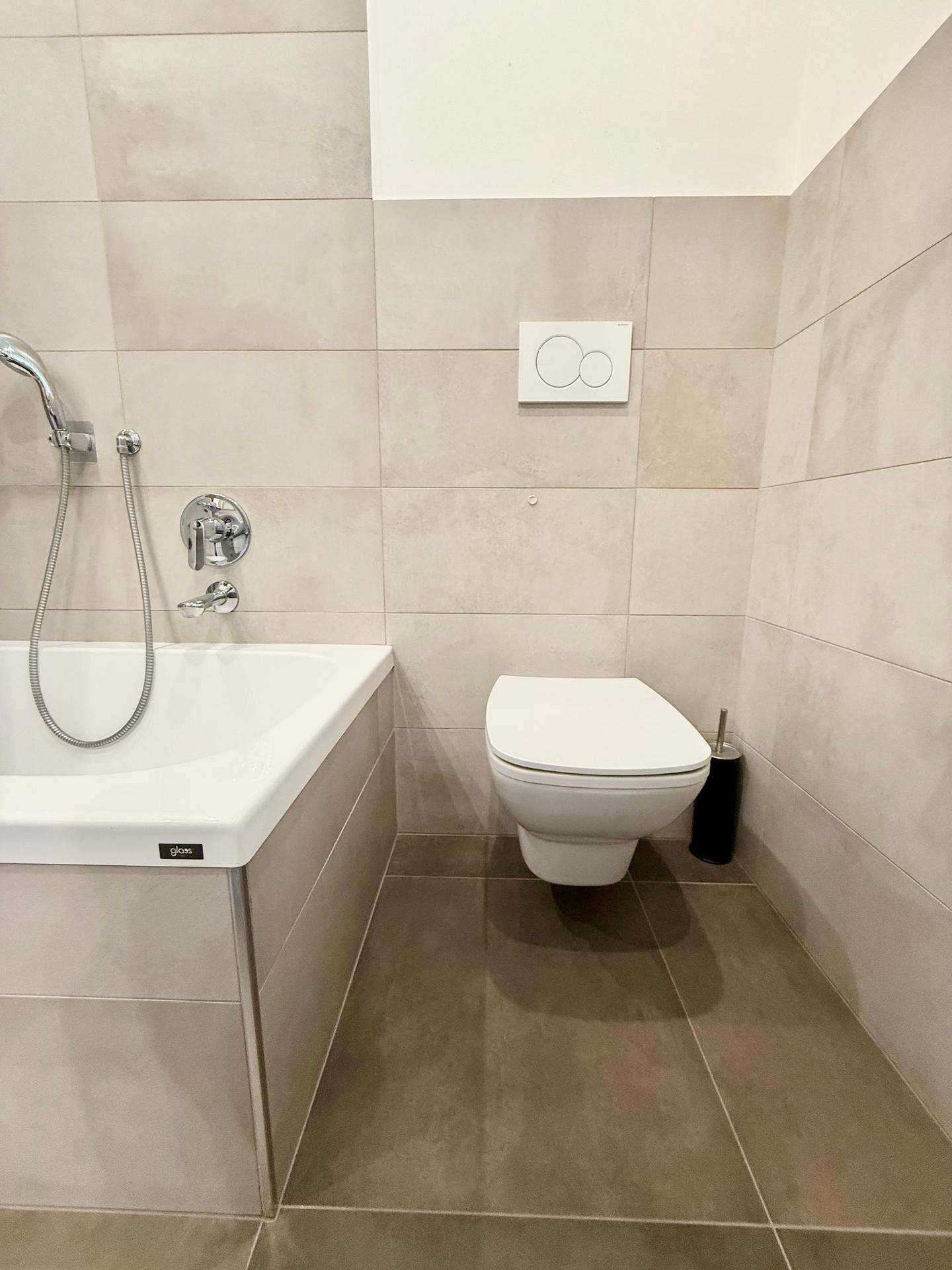 Dreizimmerwohnung-trilocale-Burgstall-Postal-Burgraviato-Burggrafenamt-Terrasse-terrazza