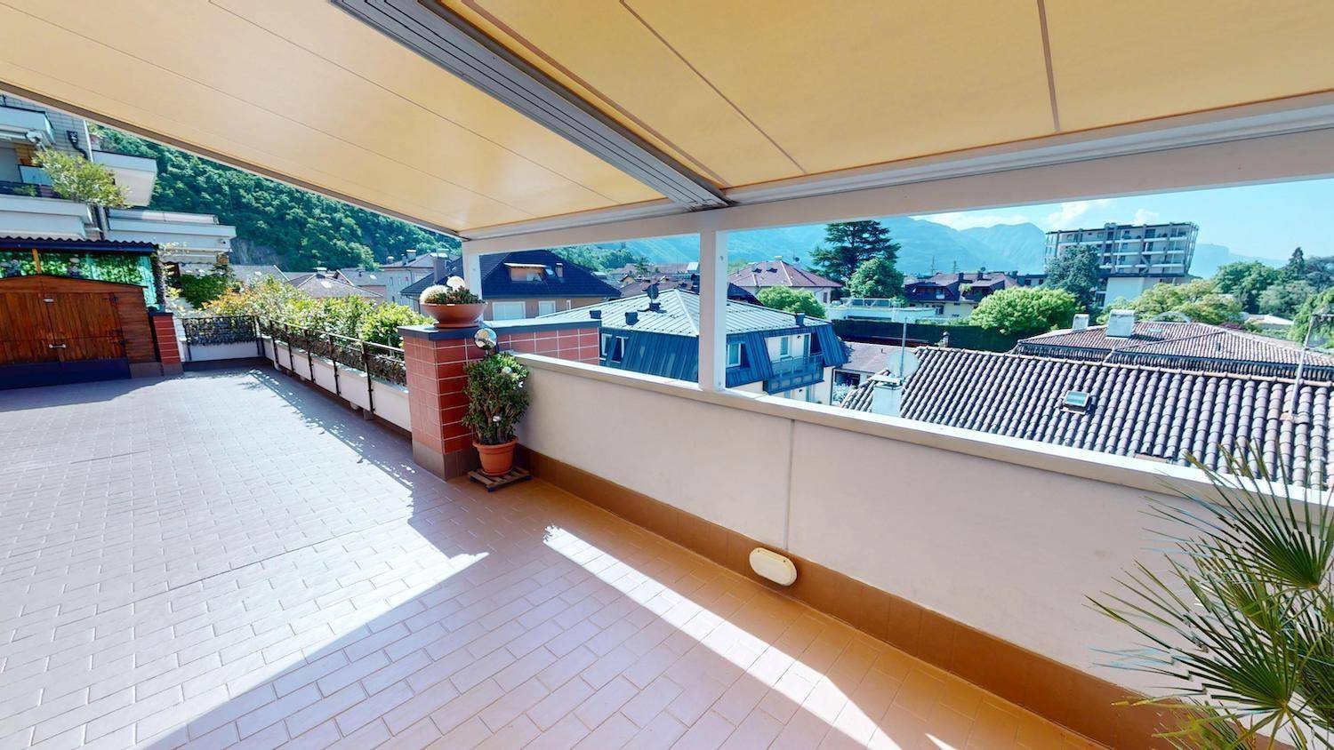 Appartamento-San-Giacomo-Trilocale-con-terrazzo-grande-con-garage-3-Zimmer-Wohnung-mit-Terasse-mit-Garage-in-Sankt-Jakob-Leifers