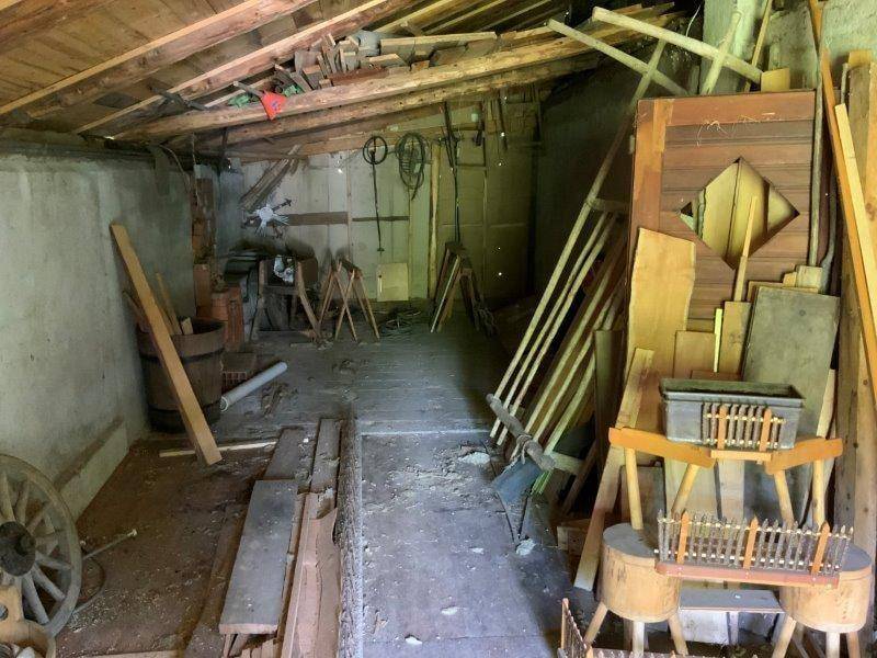Haus-Lüsen-Bauernhaus-Wohnung-Holzofen-landliches Leben-Wandern-Freiheit-Luxus-grünfläche-Brixen-Würzjoch