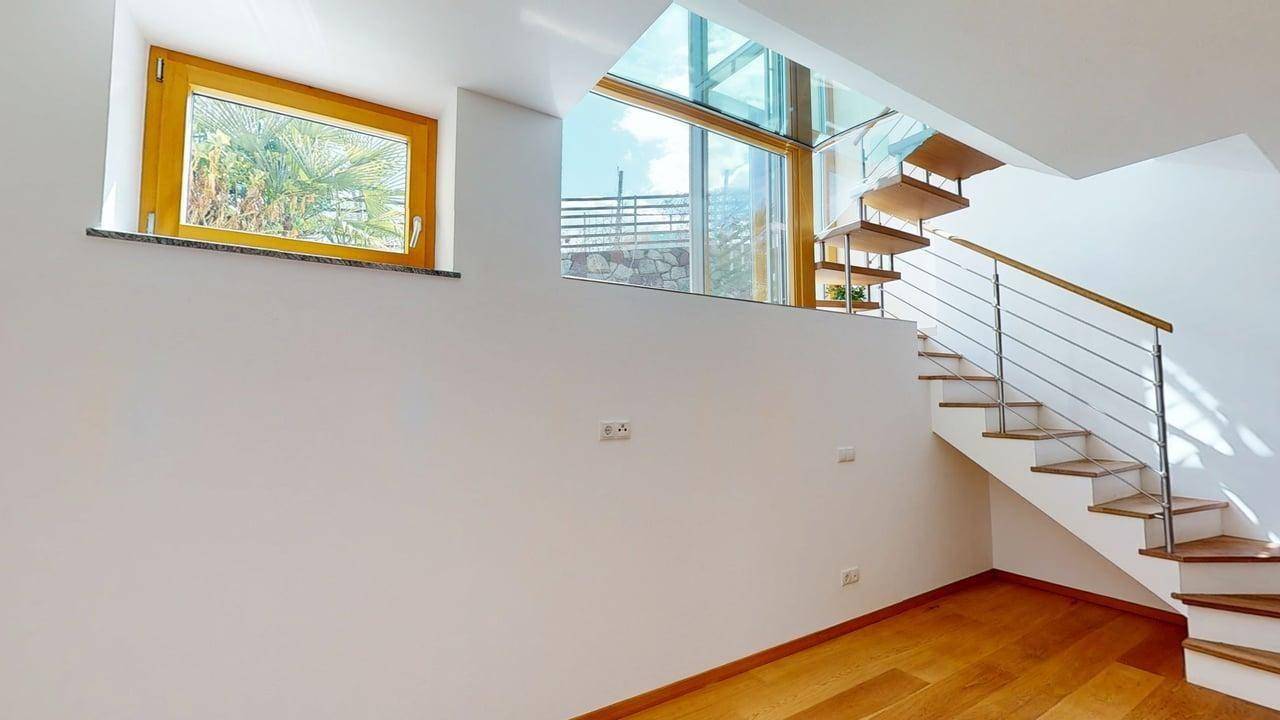 Völlan-Foiana-Wohnung-appartamento-Garten-giardino-Keller-cantina-garage-Garage-Ferienwohnung-hell-luminoso-Zweizimmerwohnung-bilocale-trilocale-Dreizimmerwohnung