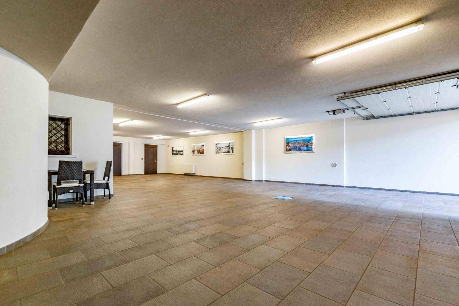 Luxusvilla-am-gardasee-kaufe_villa-am-gardasee-kaufen-haus-am-gardasee-kaufen_exklusive-Villa-am-gardasee_luxus-villa_luxusvilla-am-gardasee_villa-mit-panorama_villa-in-desenzano_comprare-villa-lago-di-garda_vendere-villa-lago-del-garda_Villa-di-lusso_Lago-di-Garda-Villa-esclusiva-con-piscina_Villa-con-vista-sul-lago-Immobile-di-lusso_Lago-di-Garda_Villa-panoramica_Proprietà-sul-Lago-di-Garda_Villa-Desenzano