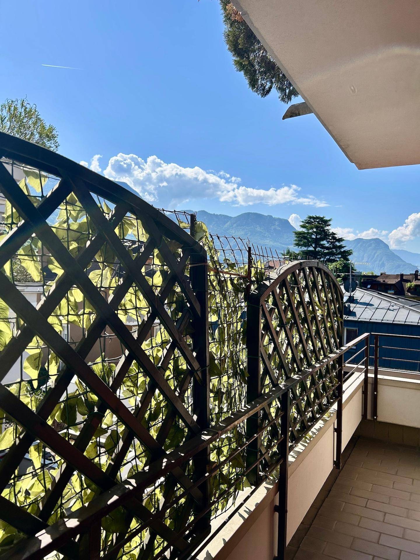 Appartamento-San-Giacomo-Trilocale-con-terrazzo-grande-con-garage-3-Zimmer-Wohnung-mit-Terasse-mit-Garage-in-Sankt-Jakob-Leifers