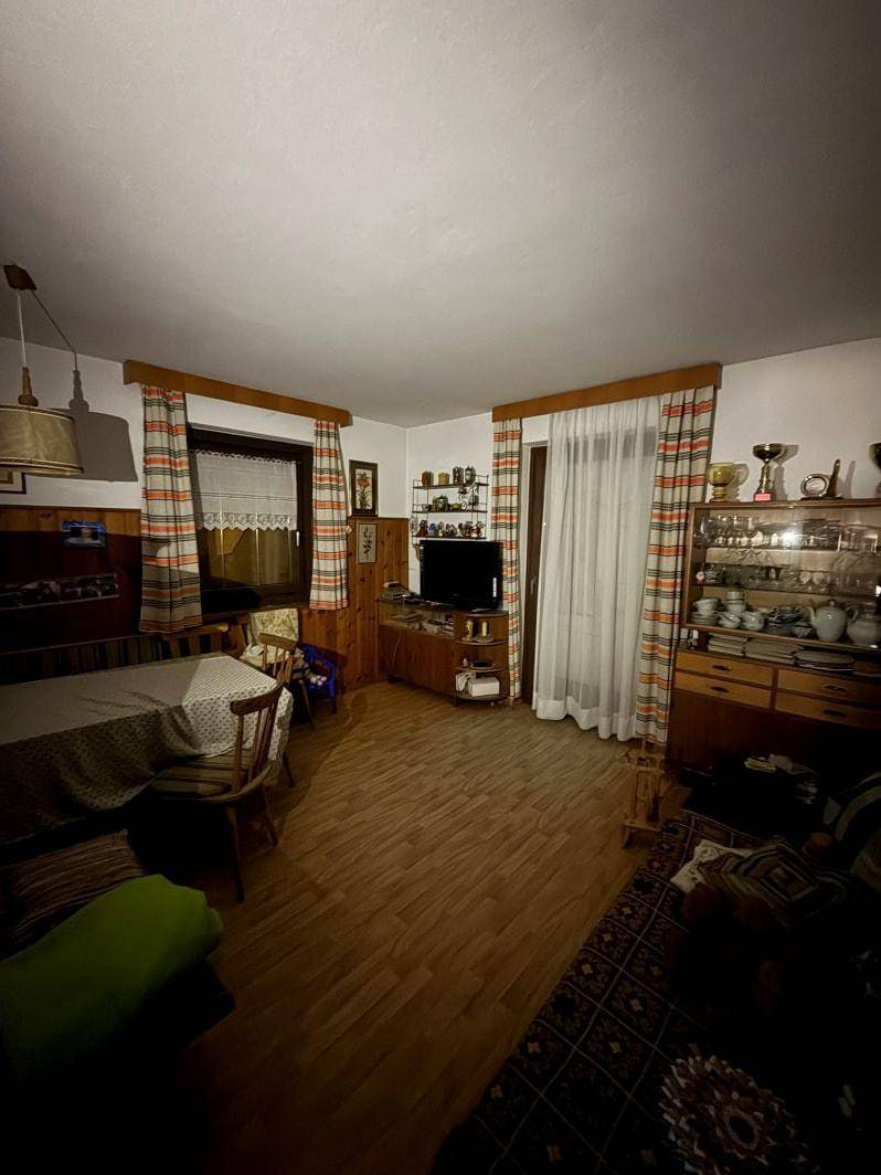 Schabs-Wohnhaus-Immobilie-Verkauf-Neubau-Gewerbezone-Luxus-Sanierung-Aussicht-Ferienwohnung-Landwirtschaftliche Grün-Berge-Bahnhof