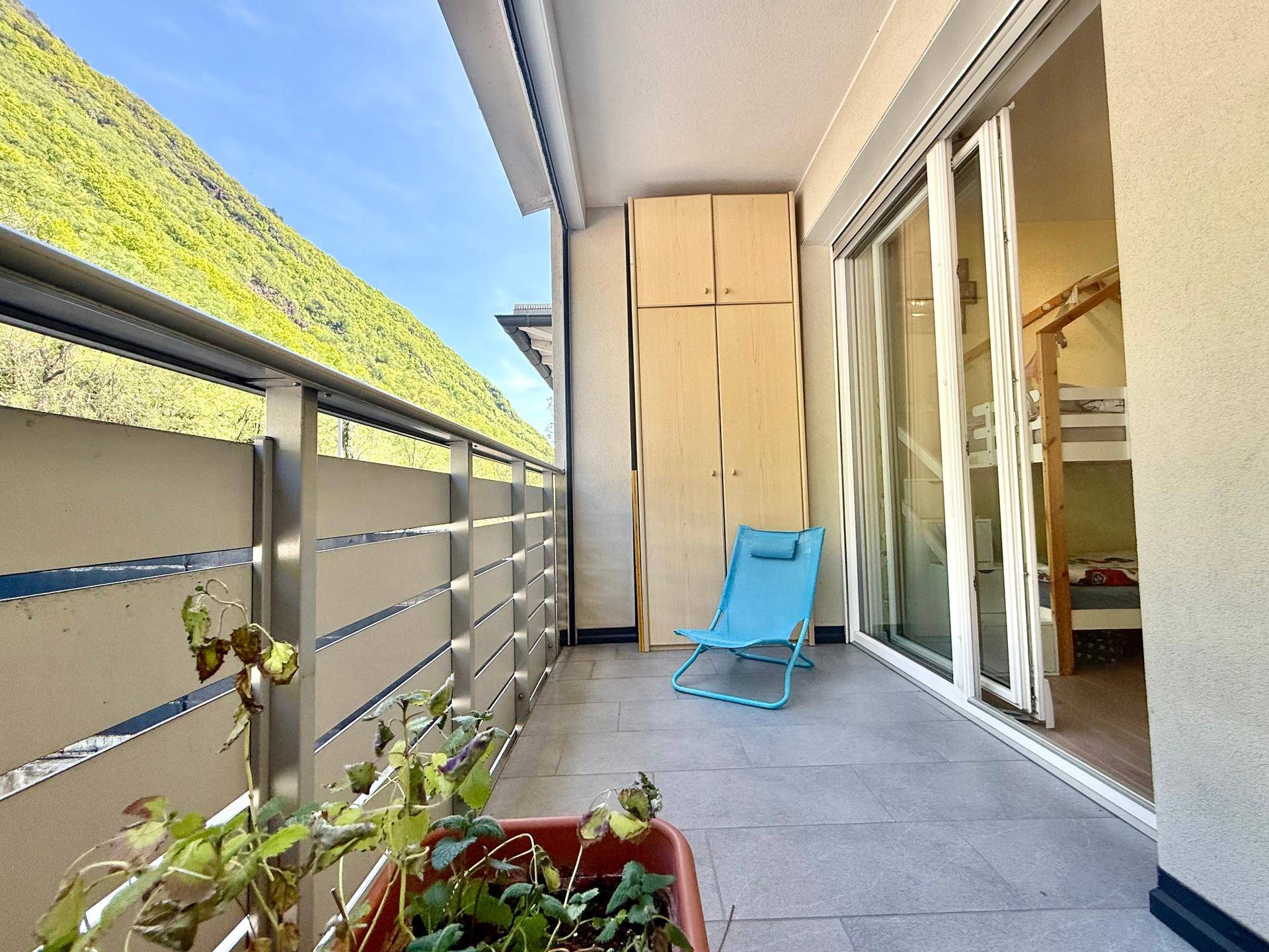 Dreizimmerwohnung-trilocale-Burgstall-Postal-Burgraviato-Burggrafenamt-Terrasse-terrazza