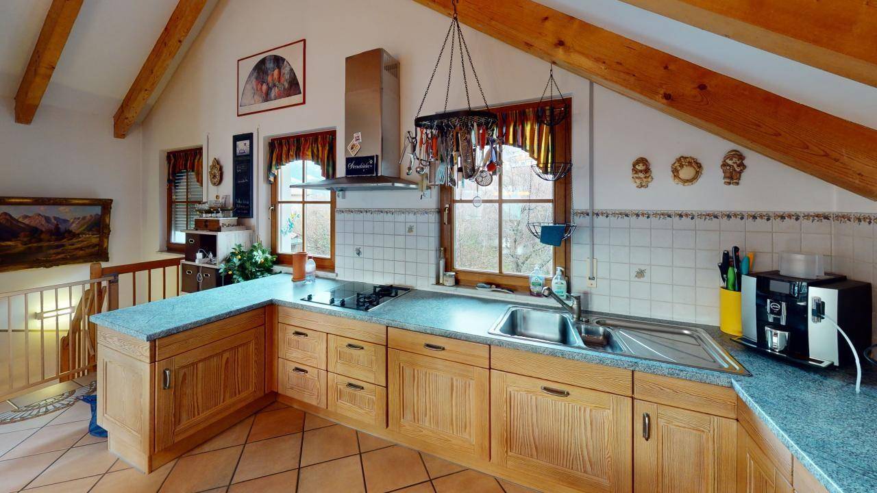 Partschins-Parcines-Dreizimmerwohnung-trilocale-Terrasse-terrazza-Garage-Bergblick-montagne