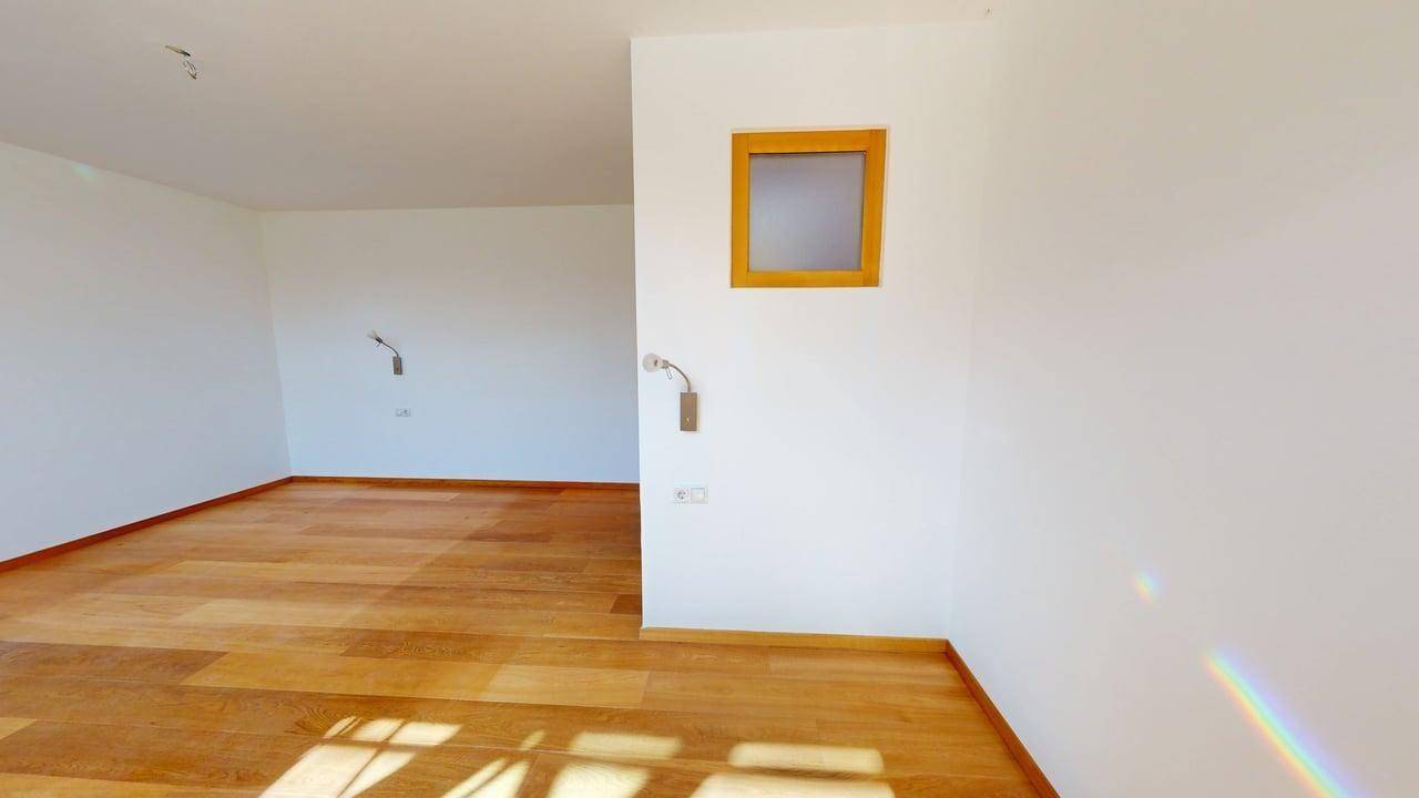 Völlan-Foiana-Wohnung-appartamento-Garten-giardino-Keller-cantina-garage-Garage-Ferienwohnung-hell-luminoso-Zweizimmerwohnung-bilocale-trilocale-Dreizimmerwohnung