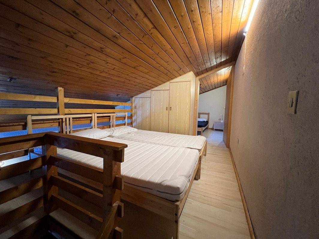 Gadertal_Abtei_Pedratsches_traditionell_nicht konventioniert_Skigebiet_Bergpanorama_Mansardenwohnung_Dachgeschoss