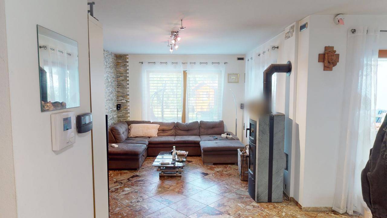 Gargazon-Gargazzone-Vierzimmerwohnung-quadrilocale-Garten-giardino-Garage-Stellplatz-posto macchina-Videoüberwachung-Alarmanlage-Keller-cantina