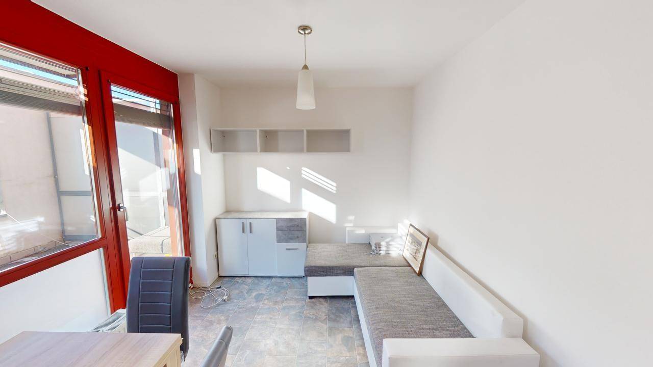 Latsch-Laces-Zweizimmerwohnung-bilocale-Terrasse-Keller-cantina-terrazza-zentral-Investitionsobjekt-investimento-bindungsfrei