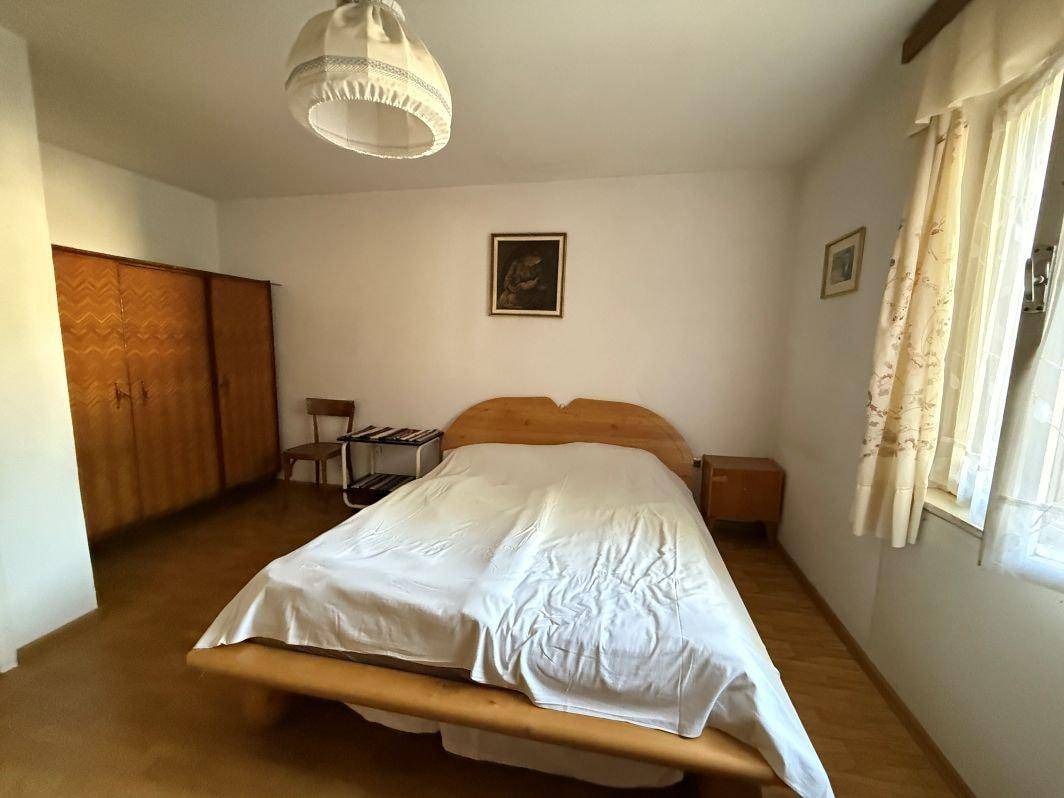 Schabs-Wohnhaus-Immobilie-Verkauf-Neubau-Gewerbezone-Luxus-Sanierung-Aussicht-Ferienwohnung-Landwirtschaftliche Grün-Berge-Bahnhof