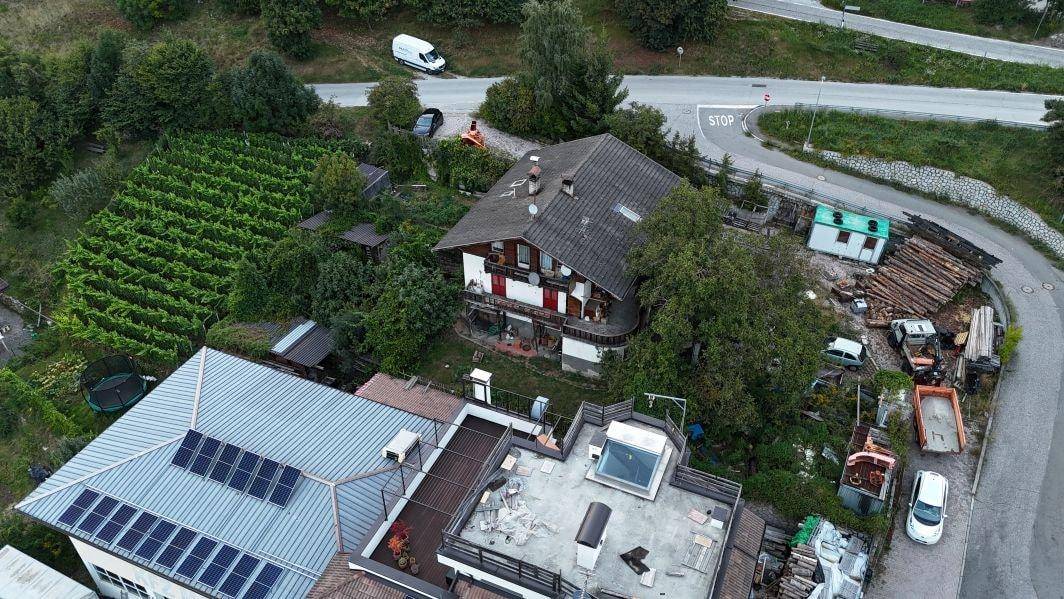 Schabs-Wohnhaus-Immobilie-Verkauf-Neubau-Gewerbezone-Luxus-Sanierung-Aussicht-Ferienwohnung-Landwirtschaftliche Grün-Berge-Bahnhof