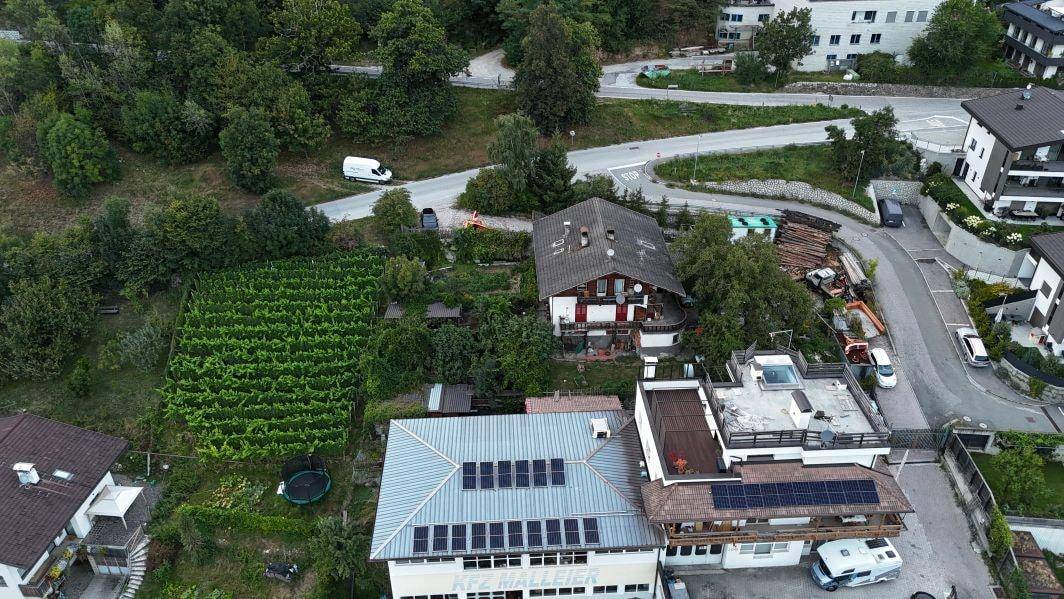 Schabs-Wohnhaus-Immobilie-Verkauf-Neubau-Gewerbezone-Luxus-Sanierung-Aussicht-Ferienwohnung-Landwirtschaftliche Grün-Berge-Bahnhof