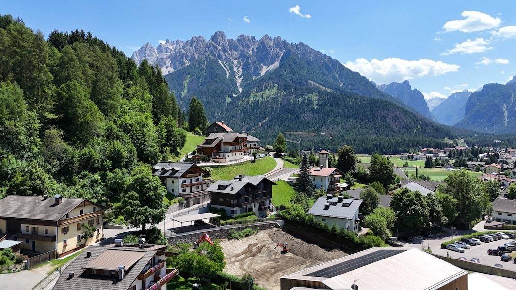 Neubau_Luxus_Zentral_Zimmerwohnung_Seeber_Immobilien_Immobilienagentur_Bauträger_Pustertal_Kronplatz_Berge_Wandern_Zweitwohnsitz