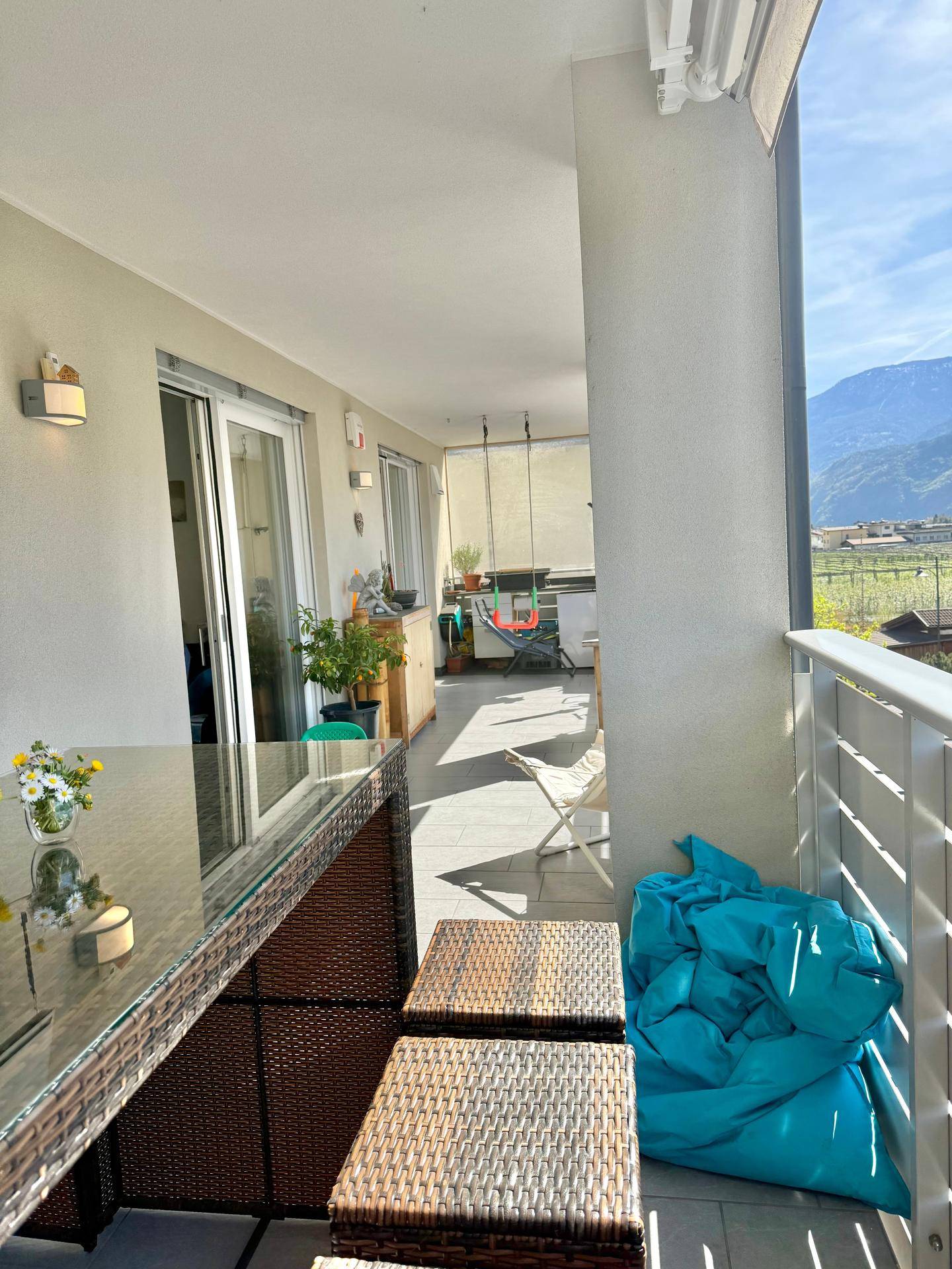 Dreizimmerwohnung-trilocale-Burgstall-Postal-Burgraviato-Burggrafenamt-Terrasse-terrazza