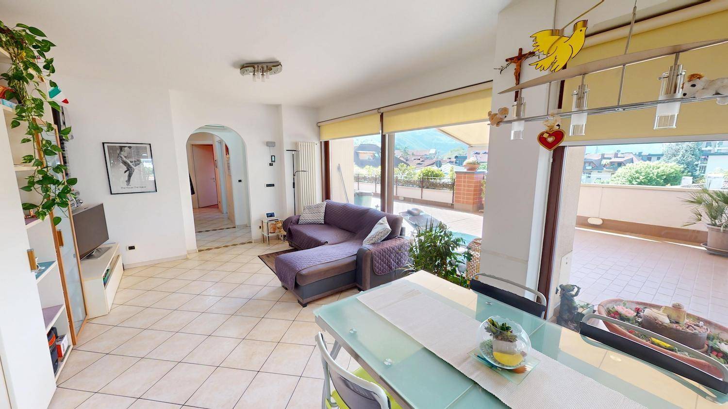 Appartamento-San-Giacomo-Trilocale-con-terrazzo-grande-con-garage-3-Zimmer-Wohnung-mit-Terasse-mit-Garage-in-Sankt-Jakob-Leifers