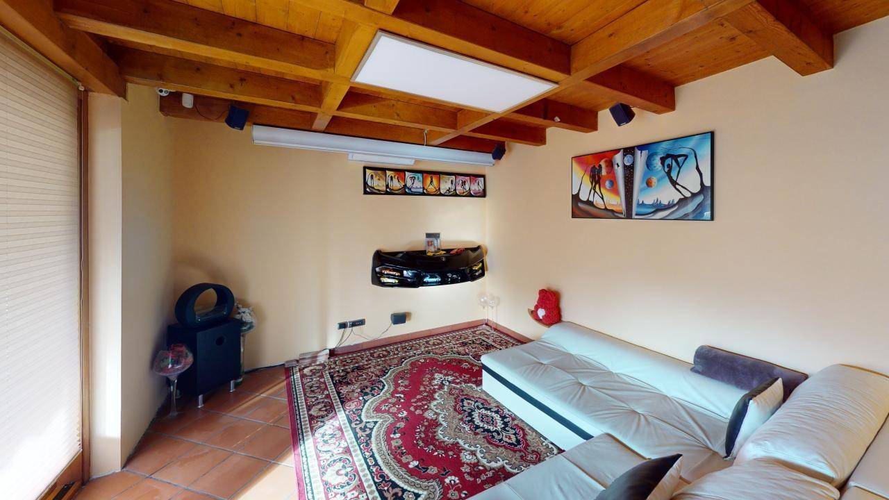 Meran-Merano-Untermais-Maia Bassa-Terrasse-terrazza-Garage-Duplexwohnung