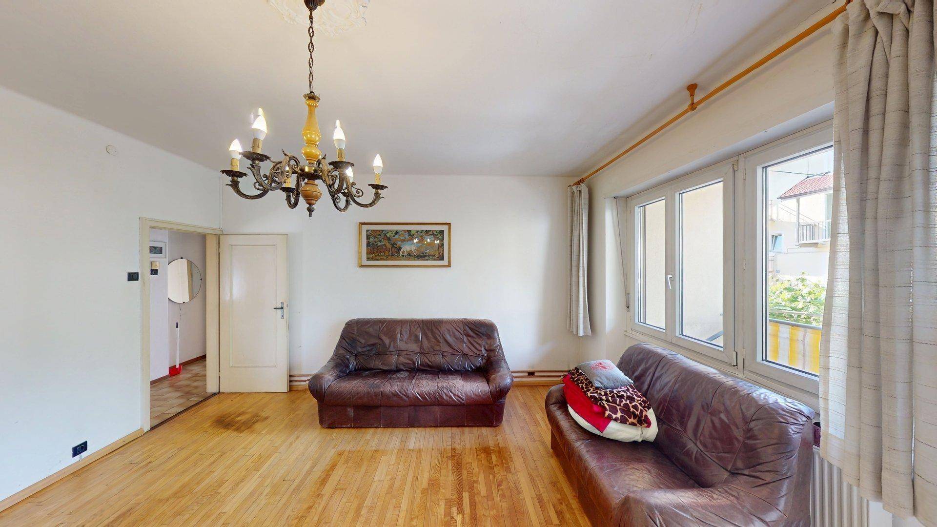 Lana-trilocale-quadrilocale-Dreizimmerwohnung-Vierzimmerwohnung-renovieren-ristrutturare-Balkon-balcon-Autostellplatz-posto macchina-cantina-Keller-nicht konventioniert-non convenzionato