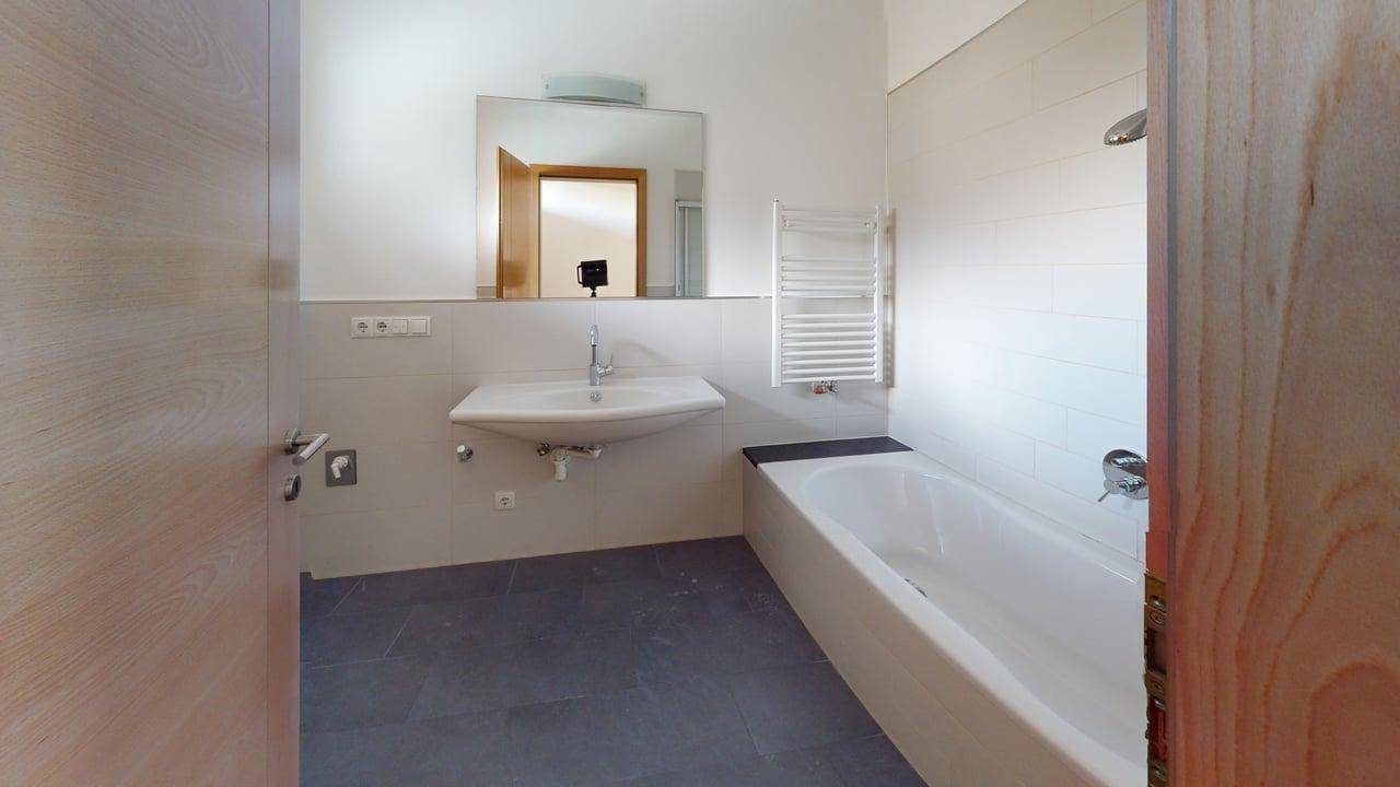 Völlan-Foiana-Wohnung-appartamento-Garten-giardino-Keller-cantina-garage-Garage-Ferienwohnung-hell-luminoso-Zweizimmerwohnung-bilocale-trilocale-Dreizimmerwohnung