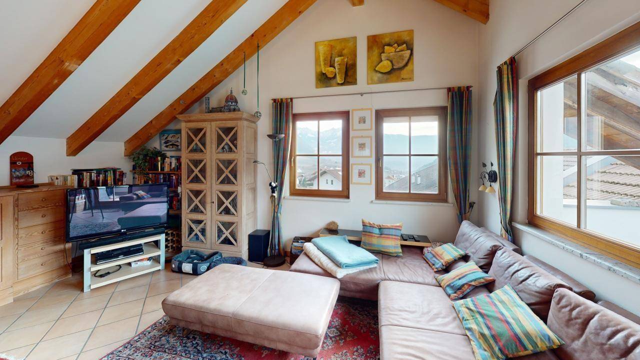 Partschins-Parcines-Dreizimmerwohnung-trilocale-Terrasse-terrazza-Garage-Bergblick-montagne