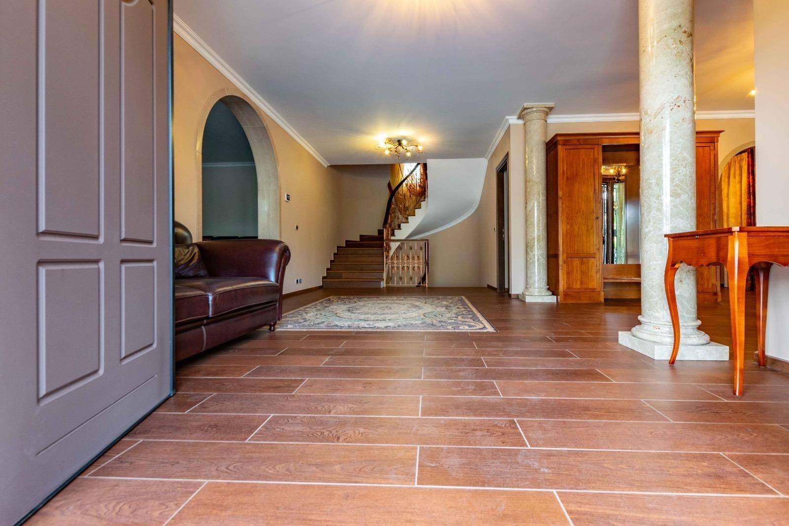 Luxusvilla-am-gardasee-kaufe_villa-am-gardasee-kaufen-haus-am-gardasee-kaufen_exklusive-Villa-am-gardasee_luxus-villa_luxusvilla-am-gardasee_villa-mit-panorama_villa-in-desenzano_comprare-villa-lago-di-garda_vendere-villa-lago-del-garda_Villa-di-lusso_Lago-di-Garda-Villa-esclusiva-con-piscina_Villa-con-vista-sul-lago-Immobile-di-lusso_Lago-di-Garda_Villa-panoramica_Proprietà-sul-Lago-di-Garda_Villa-Desenzano