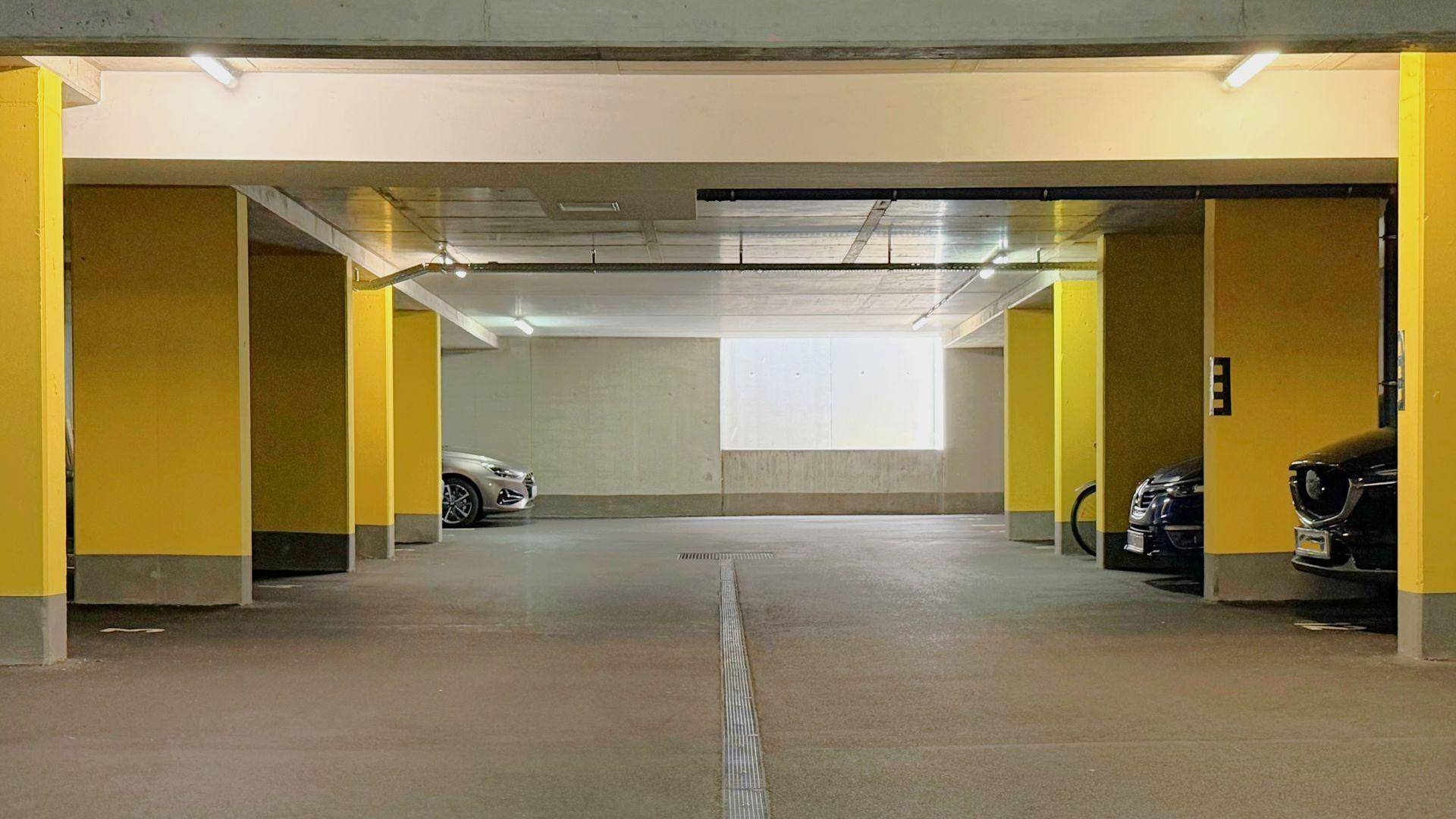 Tiefgaragenstellplatz