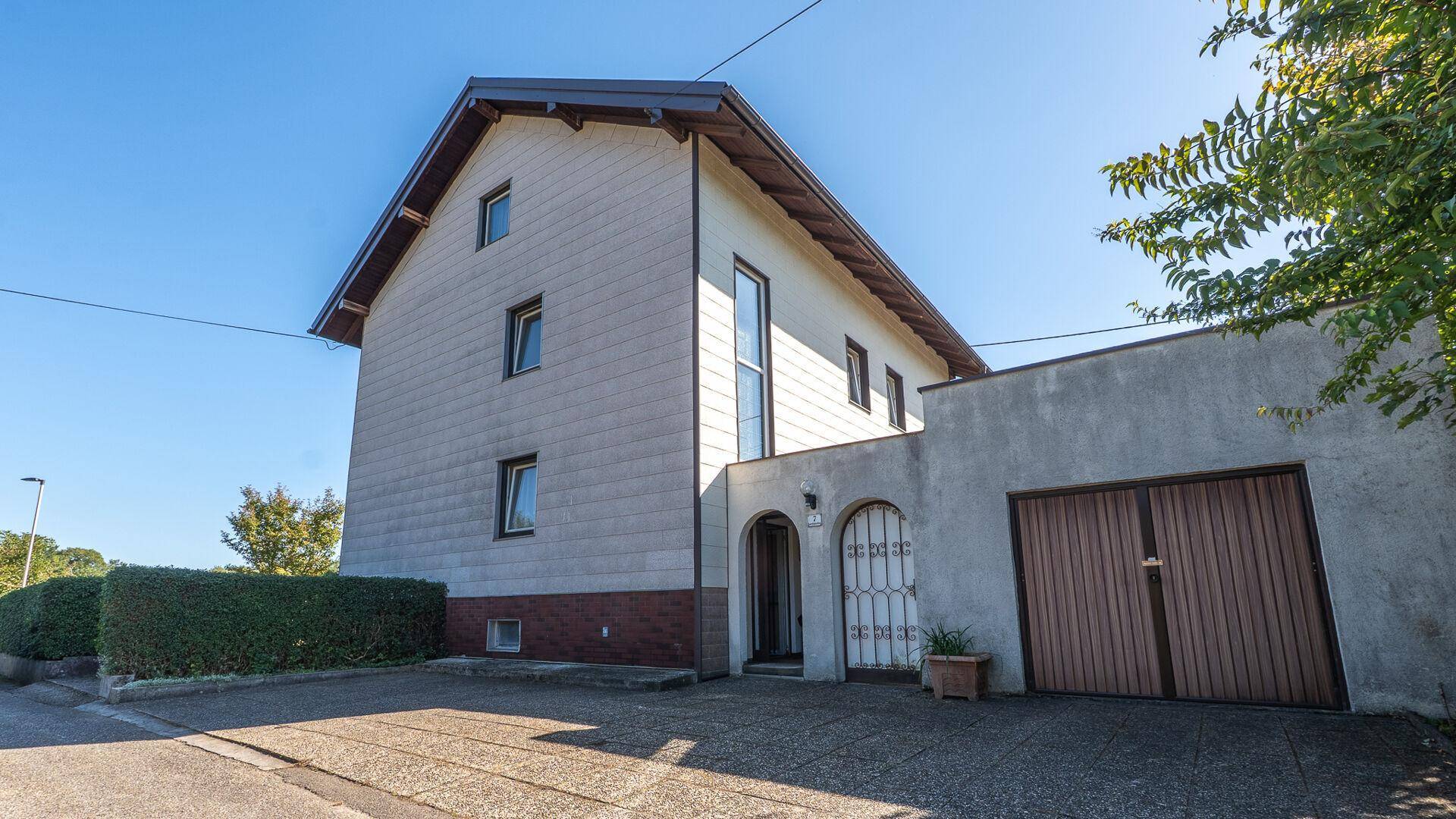 Haus mit Garage