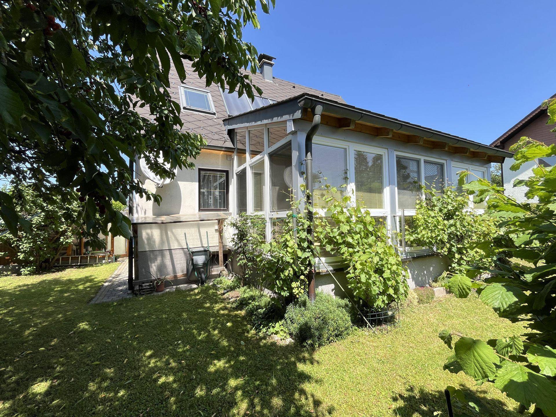 Haus mit Wintergarten