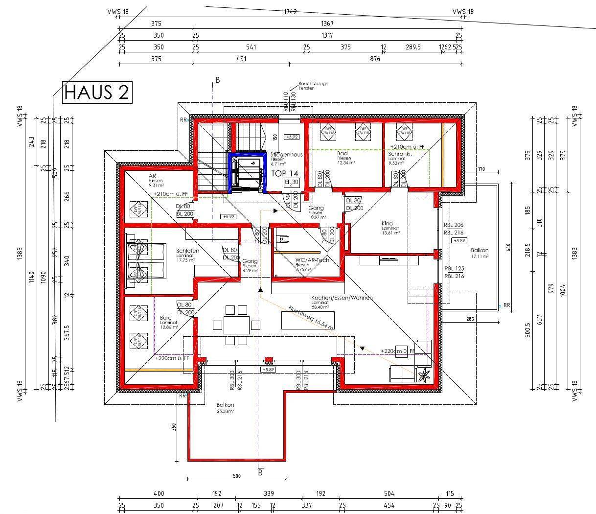 Detaillierter Grundriss von Haus 2, Top 14, mit Raumaufteilung und Balkon.