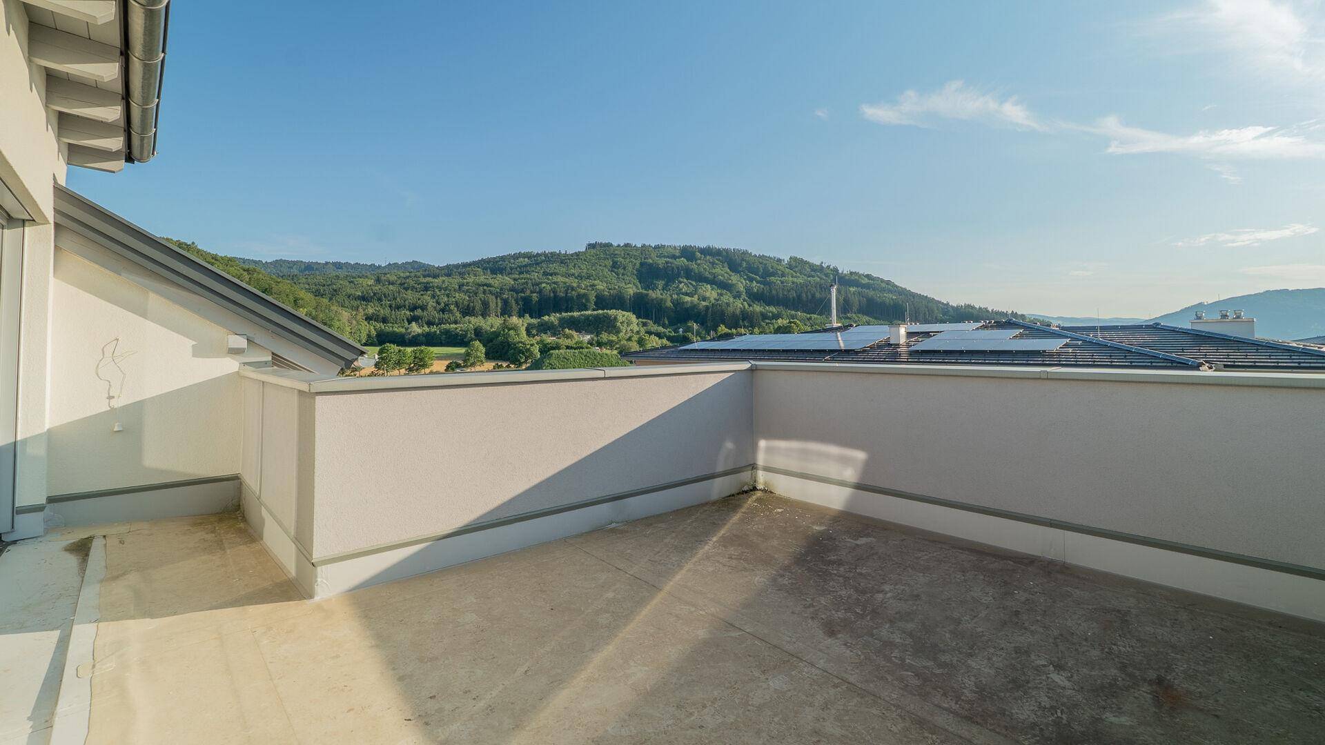 Mit dem Aufzug direkt in das Penthouse - Aussicht zum Attersee - Ansicht 4