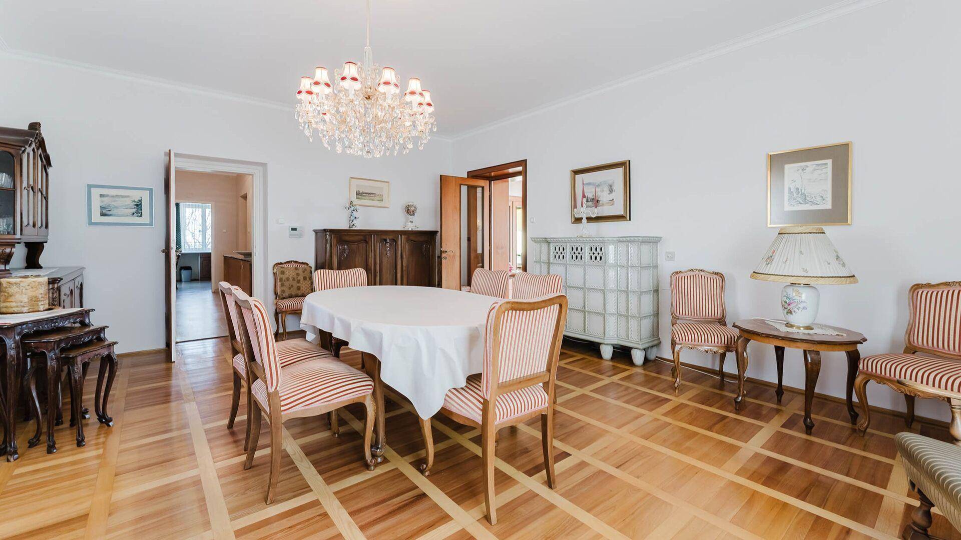Ein- oder Zweifamilienhaus in begehrter Wohnlage mit Traunsteinblick – další