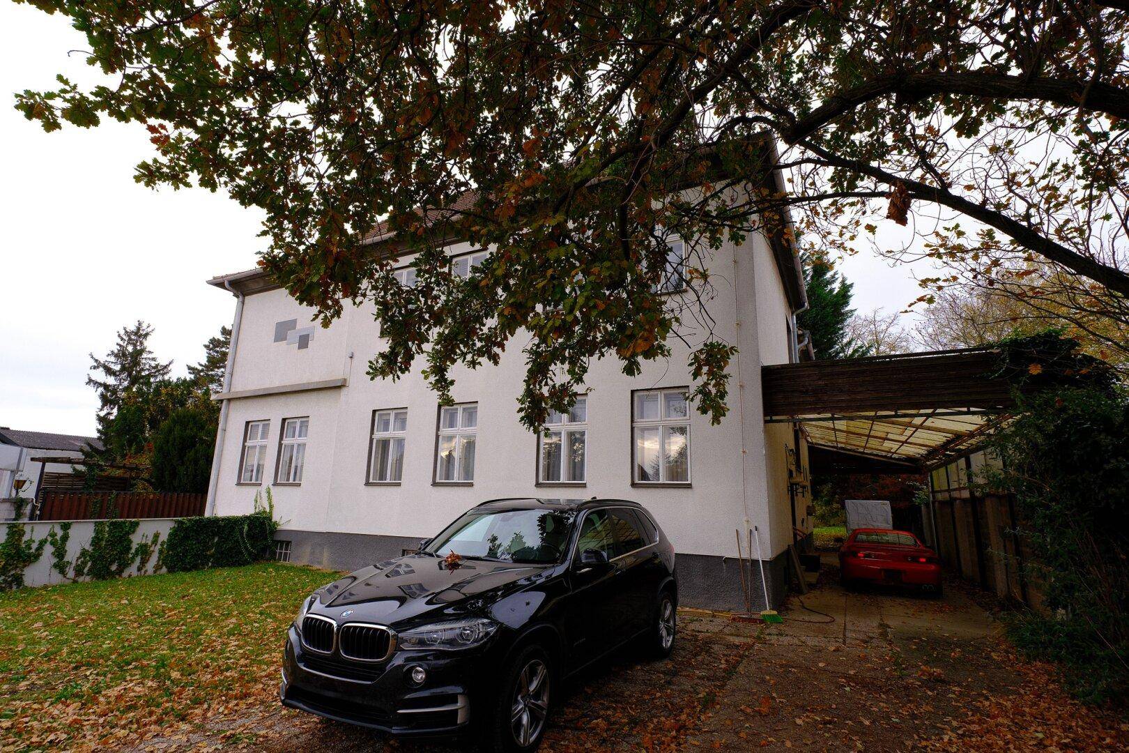 Ihr Traumhaus in Hausleiten: 285 m², 2 Terrassen, 3 Garagen – gestalten Sie es nach Ihrem Stil! – pohled 5