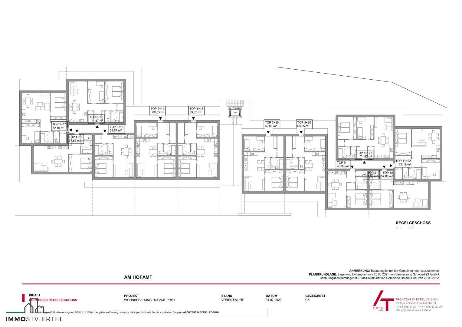Grundriss des Regelgeschosses mit verschiedenen Apartmentlayouts und Raumaufteilungen.