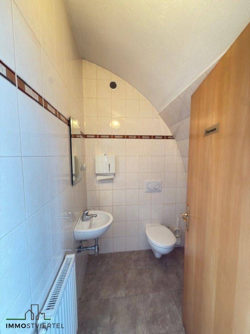 WC Damen und Herren getrennt