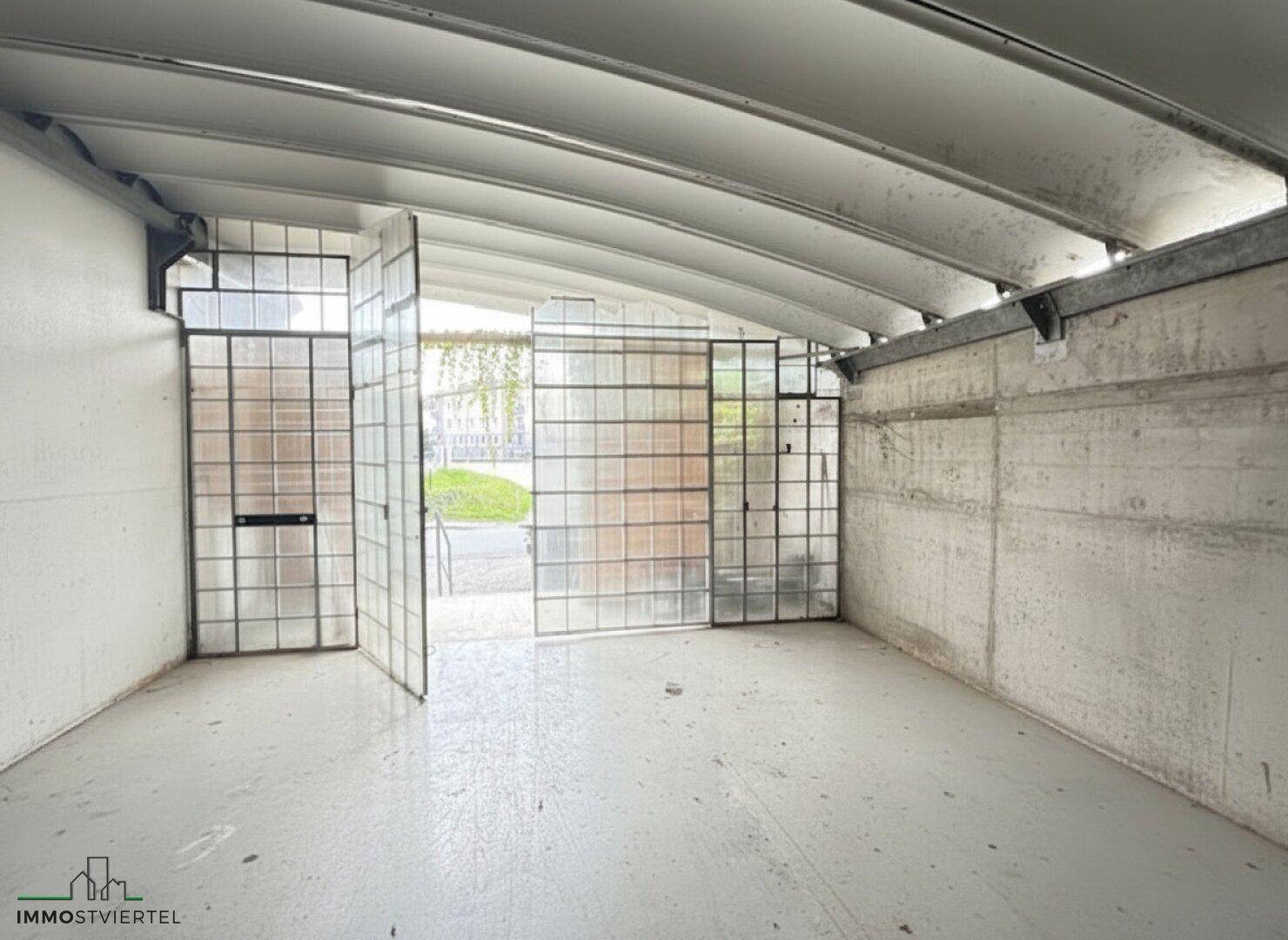 Kleines Lager neben Halle mit ca. 65 m²