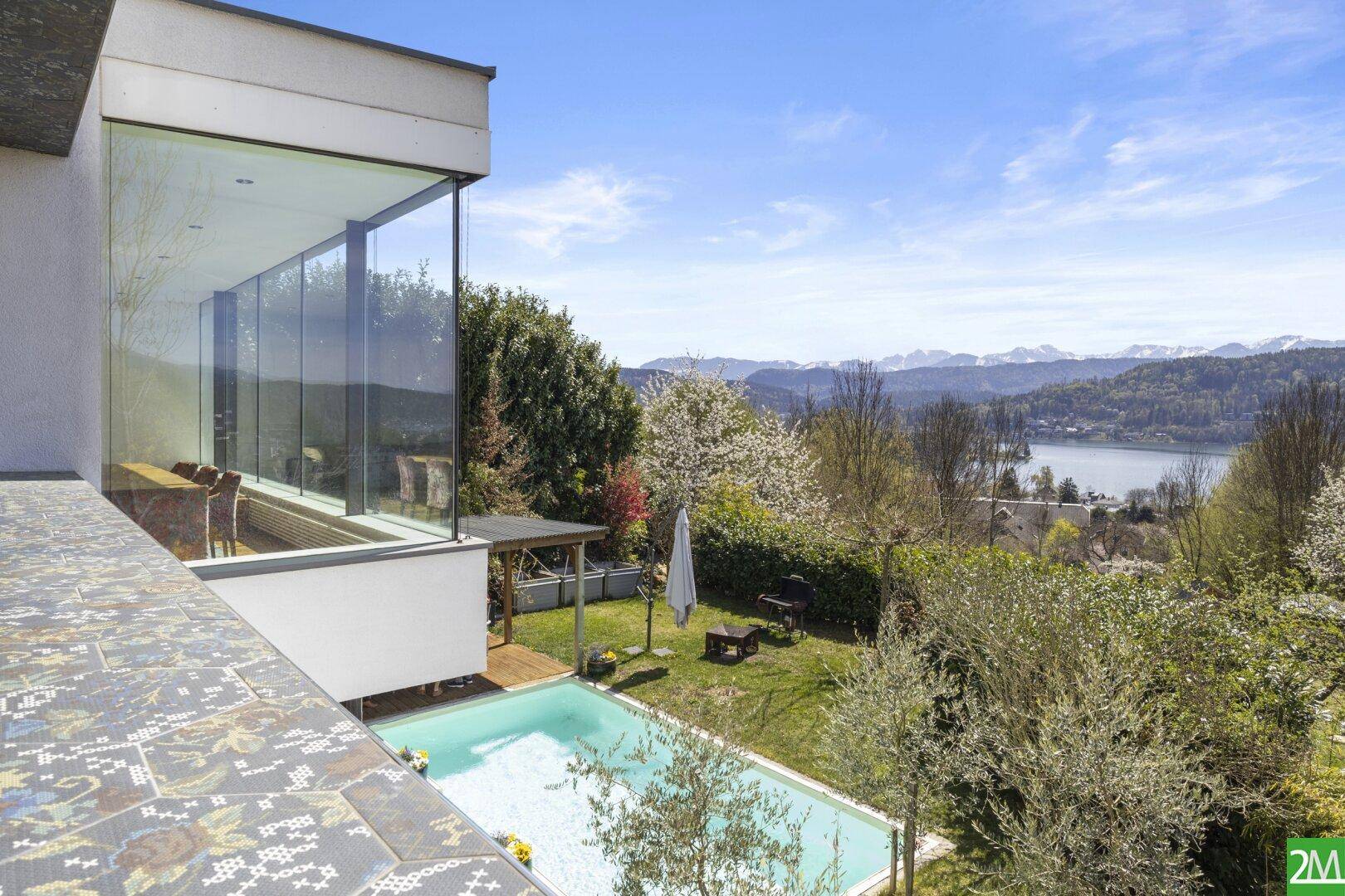 SEE.VILLA.DESIGN. DURCHDACHTE ELEGANZ AM WÖRTHERSEE - Ansicht 3