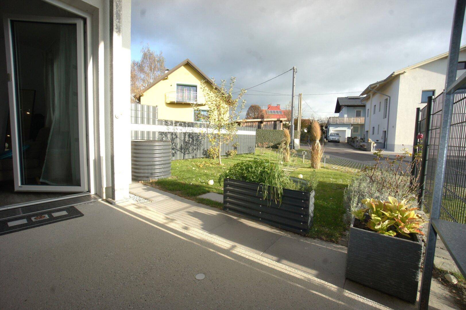 Loggia mit Garten