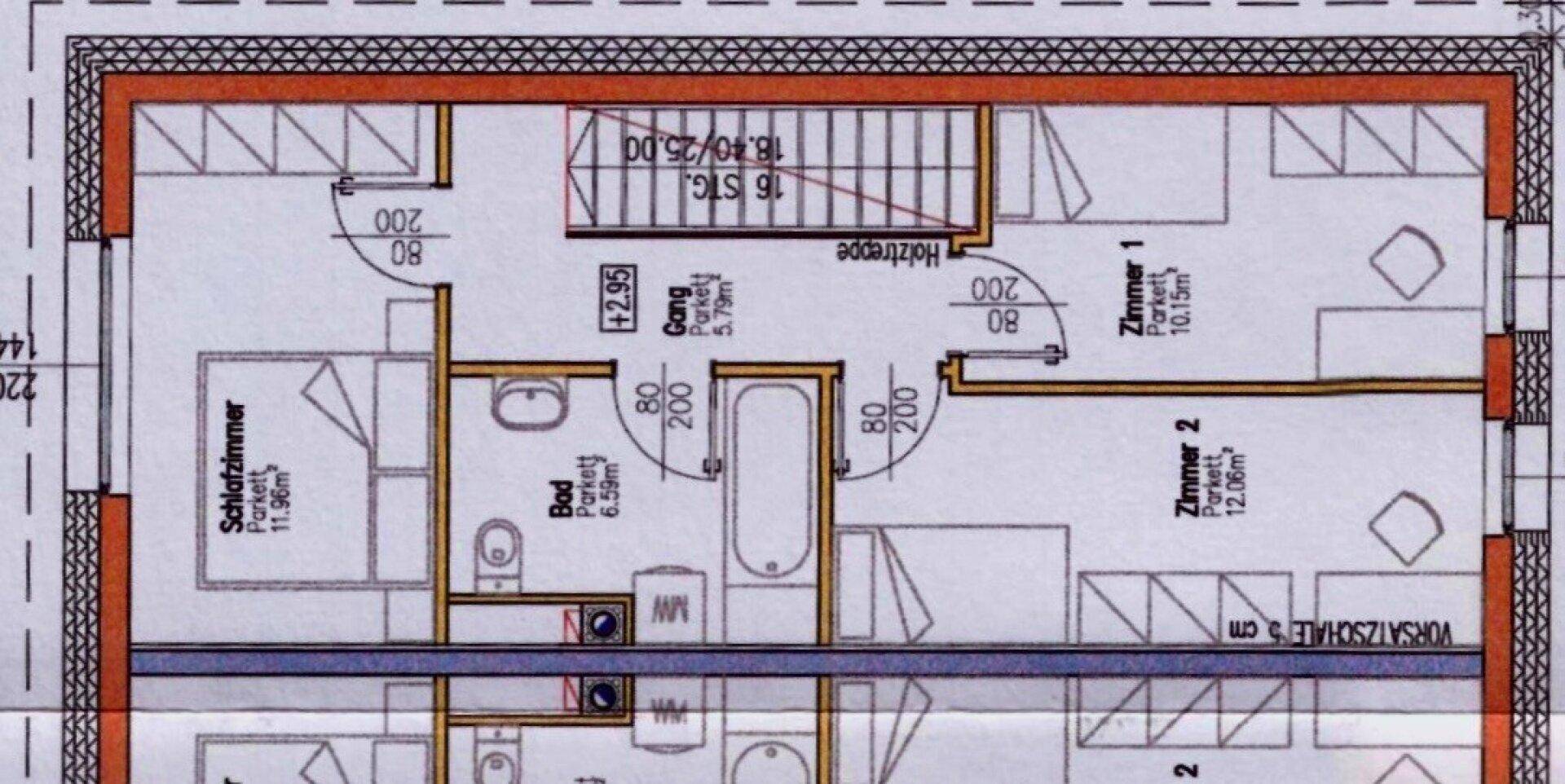Grundriss des Obergeschosses mit Schlafzimmern, Bad und Treppenaufgang.
