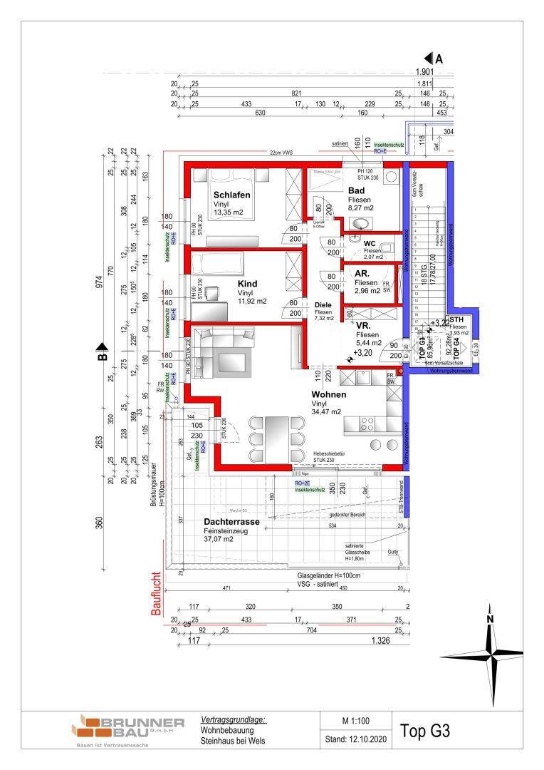 Detaillierter Grundriss der Wohnung mit Dachterrasse, drei Schlafzimmern und offenem Wohnbereich.