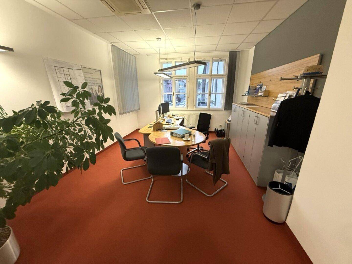 1.Stock_Büro Regionaldirektion