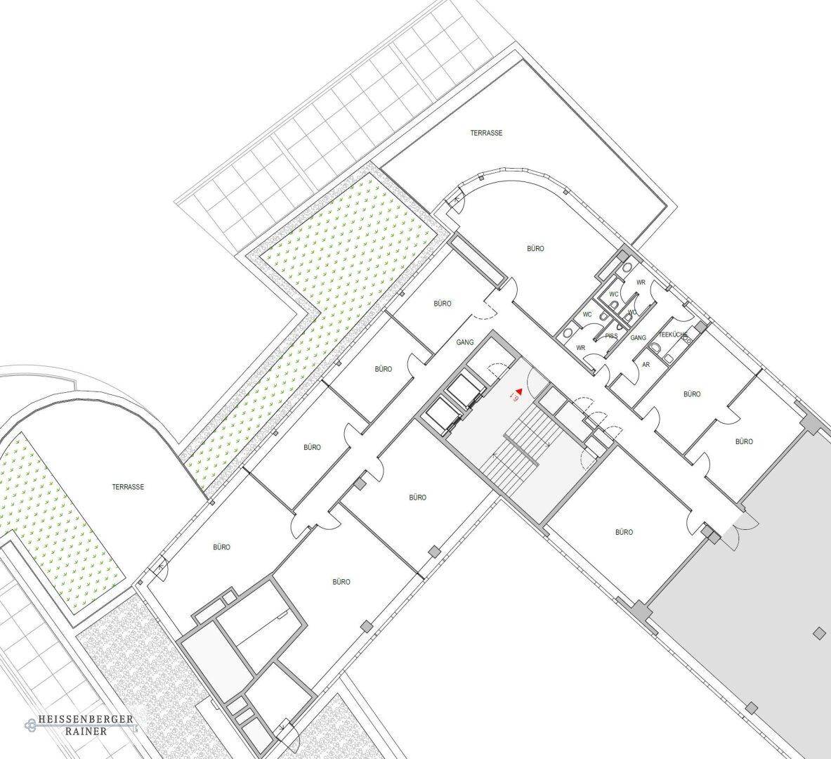 Grundrissplan mit mehreren Büroräumen, Terrassen und Sanitäranlagen.