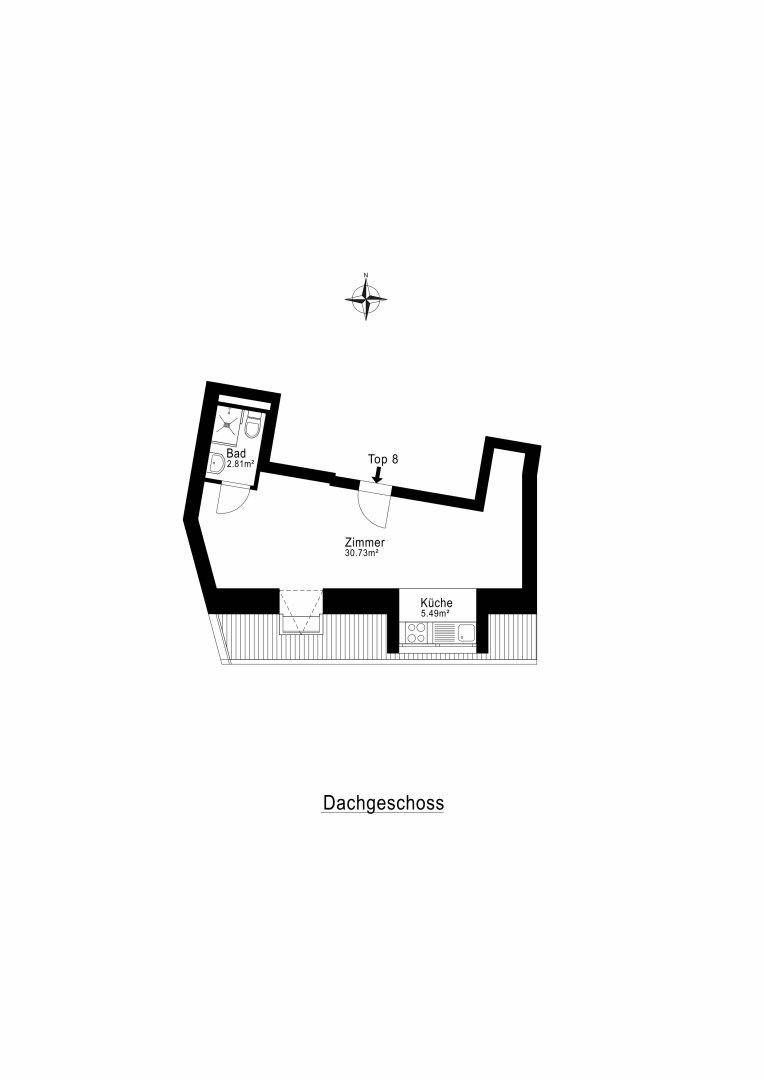 Grundriss des Dachgeschosses (Top 8) mit Zimmer, separater Küche und Bad.