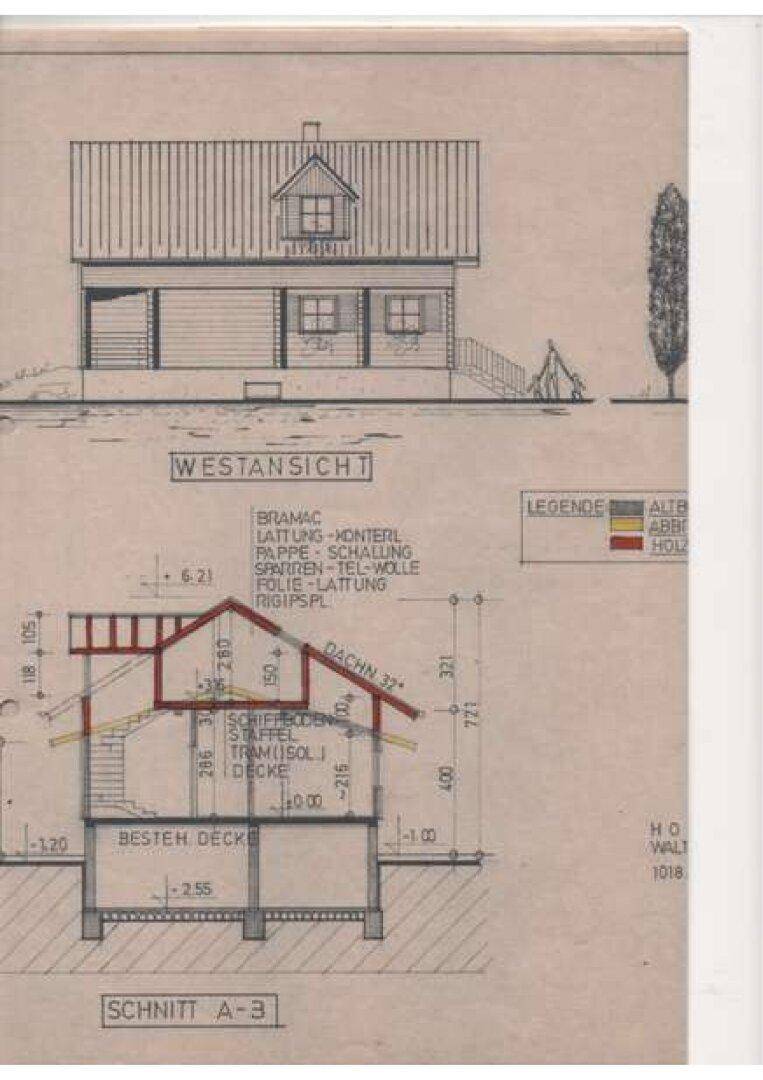 Westansicht und Schnitt A-3 des Hauses mit Dachkonstruktion und Keller.