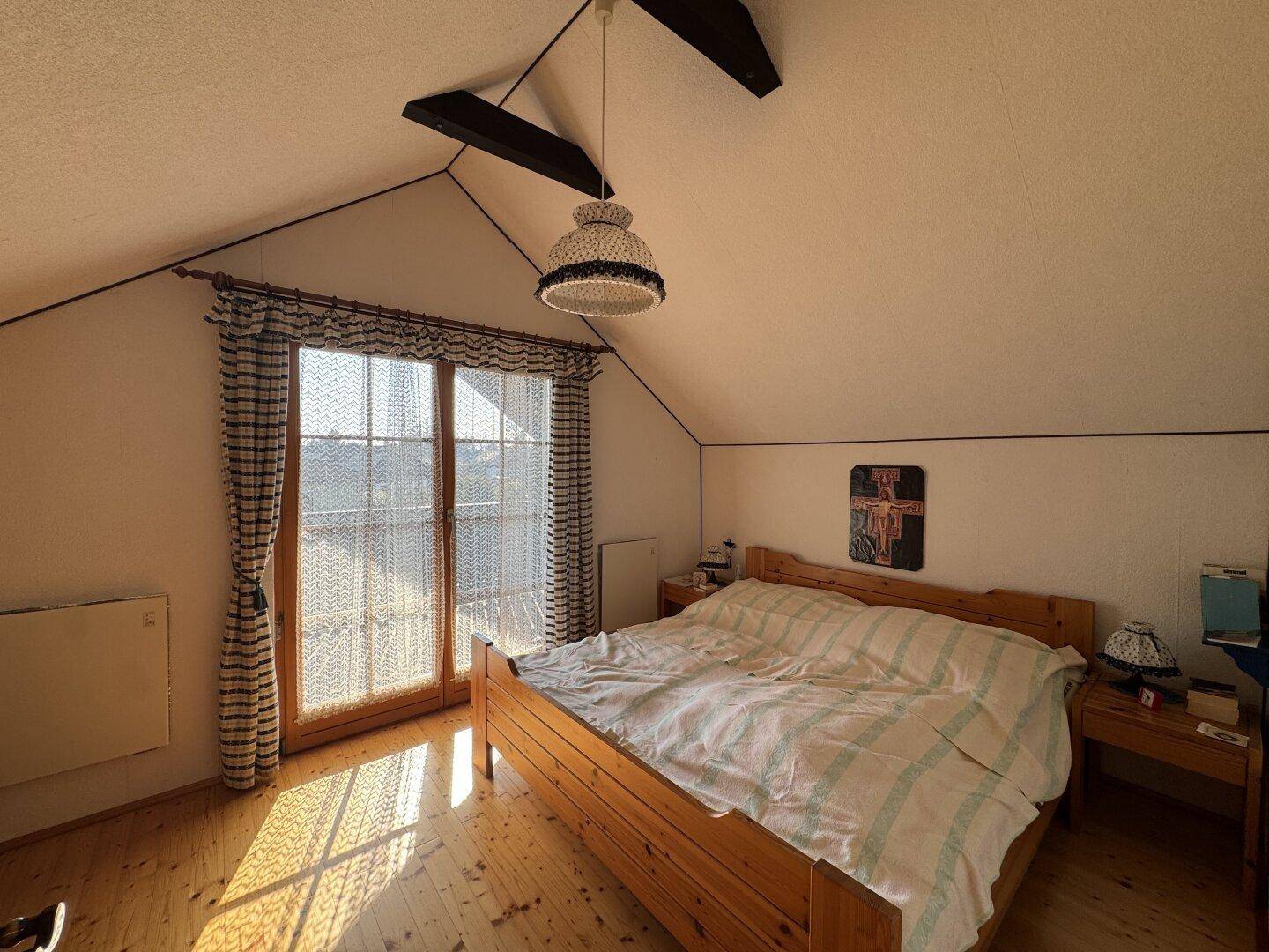 Sonniges Blockhaus mit Pool, Balkon &amp; Gartenidylle in Sollenau - Ansicht 2