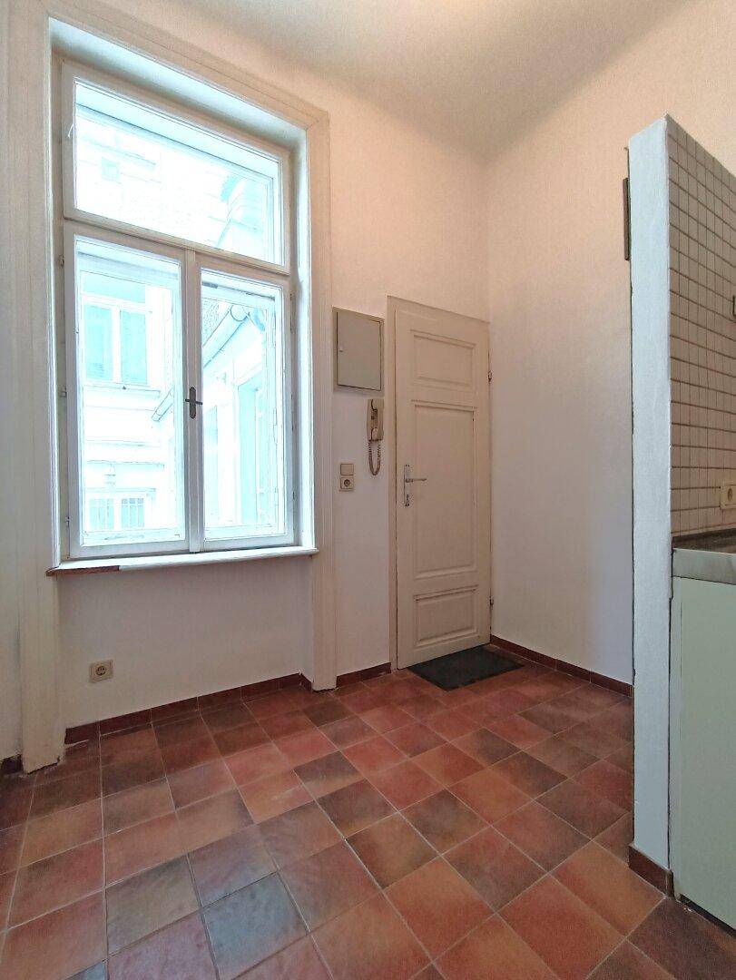 Geschäftslokal oder Atelier im charmanten Jahrhundertwendehaus - Nähe Scheibenbergstraße (Linie 41) - Ansicht 6