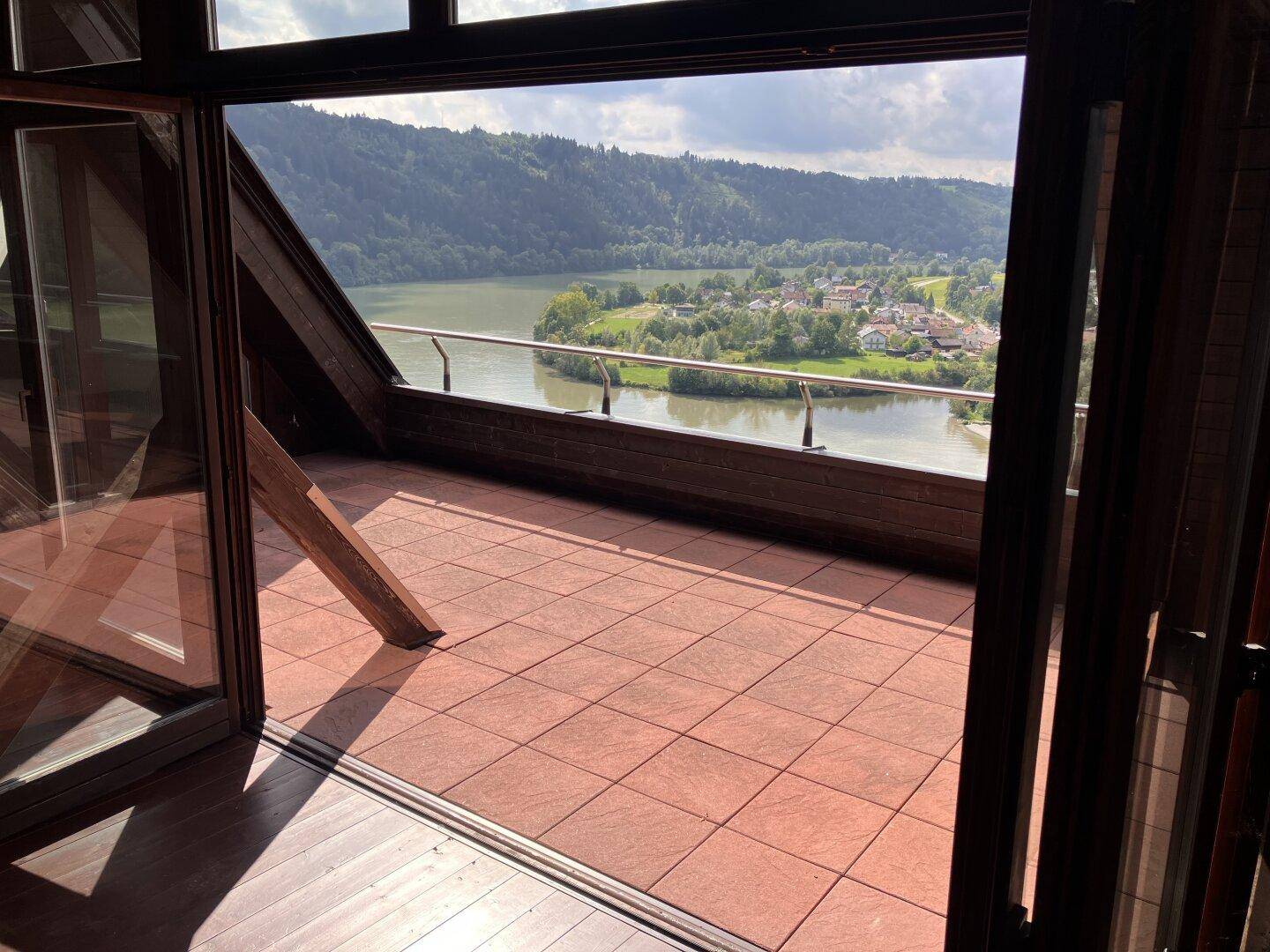 Balkon mit wunderbarem Blick über die Donau