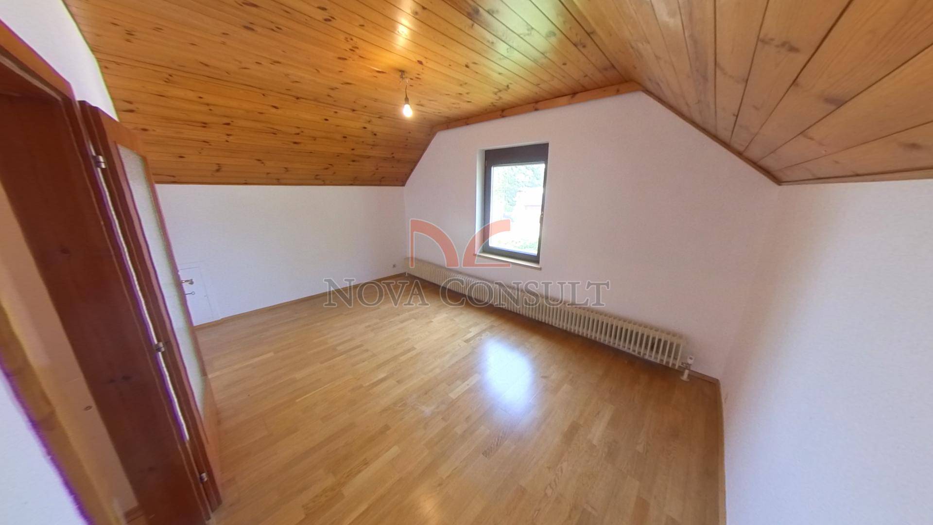 Zimmer1_OG