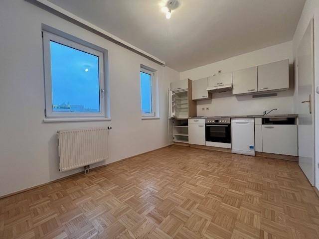Esszimmer mit Küche