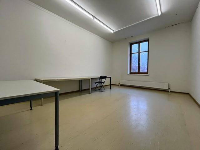 Büro 24 m²